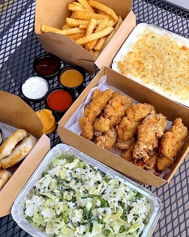 Treat Dad to a our Chicks N' All Family Combo with 12 house tenders, 4 honey butter biscuits and 2 sides 😋🐔 Happy #FathersDay to all you SuperDads! 💪 We're for dine-in, takeout and local delivery with Postmates, UberEats, GrubHub &amp; Doordash 🛍